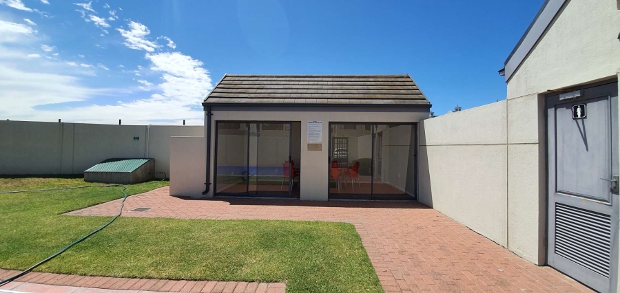 To Let 3 Bedroom Property for Rent in Royal Ascot Western Cape